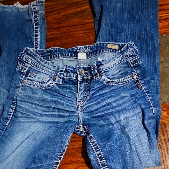 Silver Jeans Women's Boot Cut in Classic Blue..hemmed To Be 32 Inseam - Picture 1 of 4